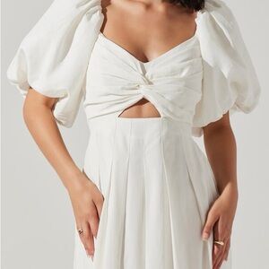 ASTR the label Puff sleeve dress size Small NWT